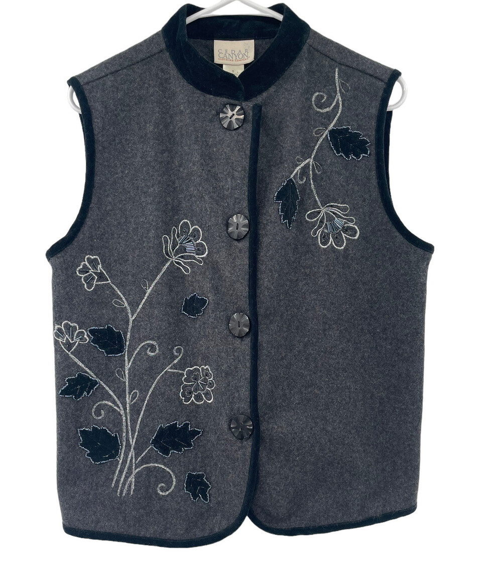 Cedar Canyon Vest Womens Small Gray Wool Floral Embroidered Beaded Button Front